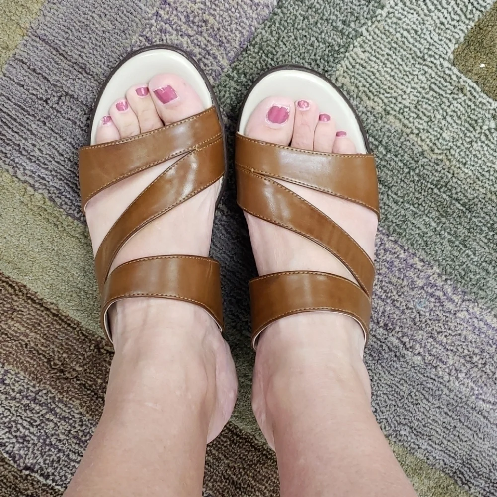 KIM Rogers Frienda Platform Wedge Sandals Brown 7 EUC